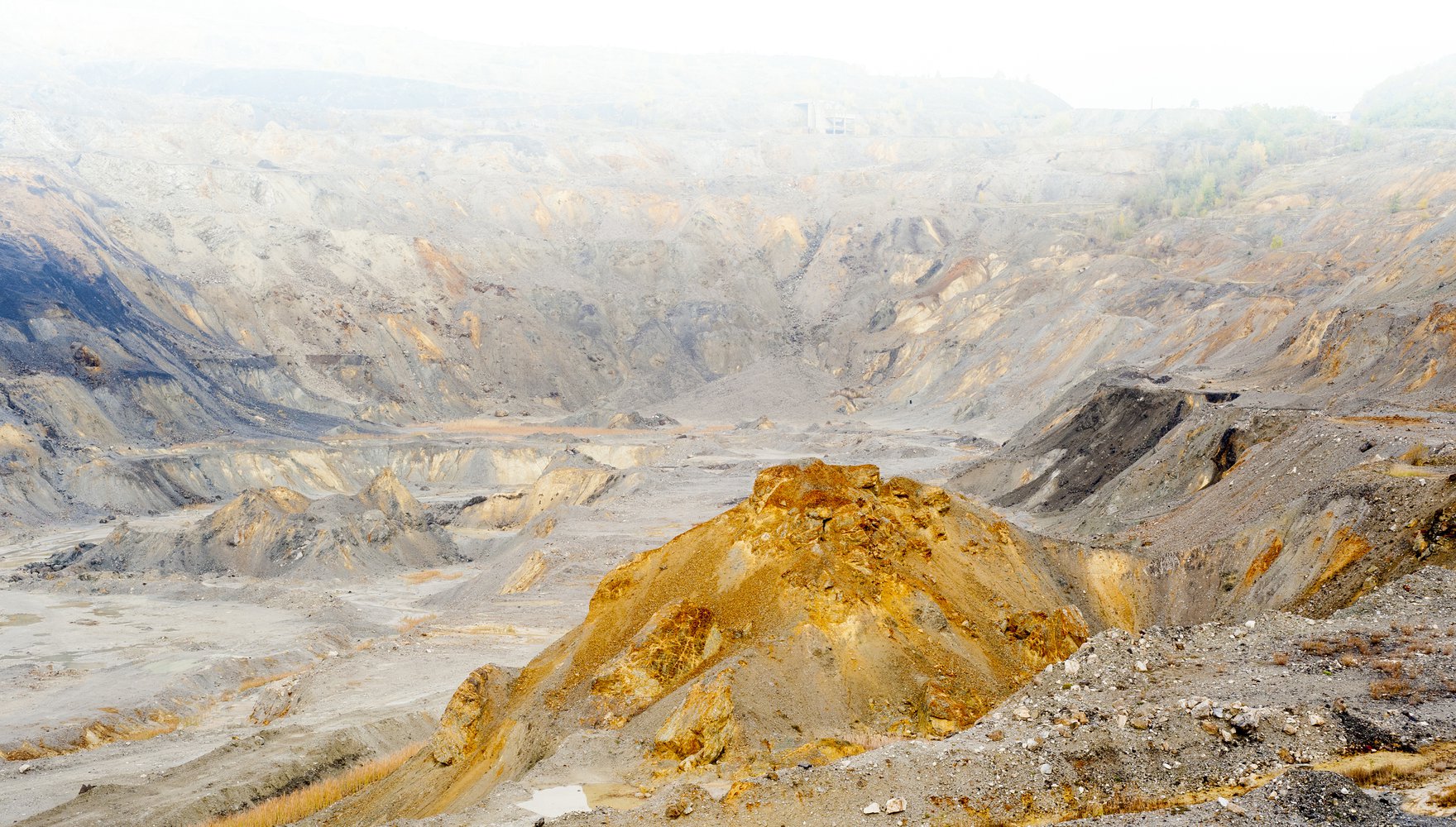 Showcase Image for Breaking the Rare Earth Monopoly Amidst the Energy Transition: Chinas Neodymium Dominance and the Search for Alternative Sites