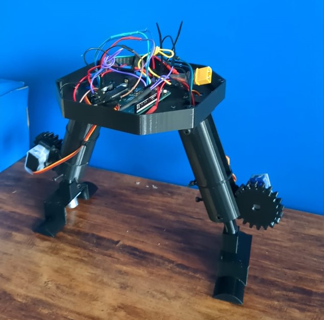 Showcase Image for MEC 05 - Self-Adjusting Retractable Drone Landing Gear