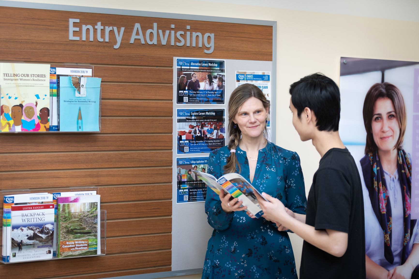 Showcase Image for College Advising